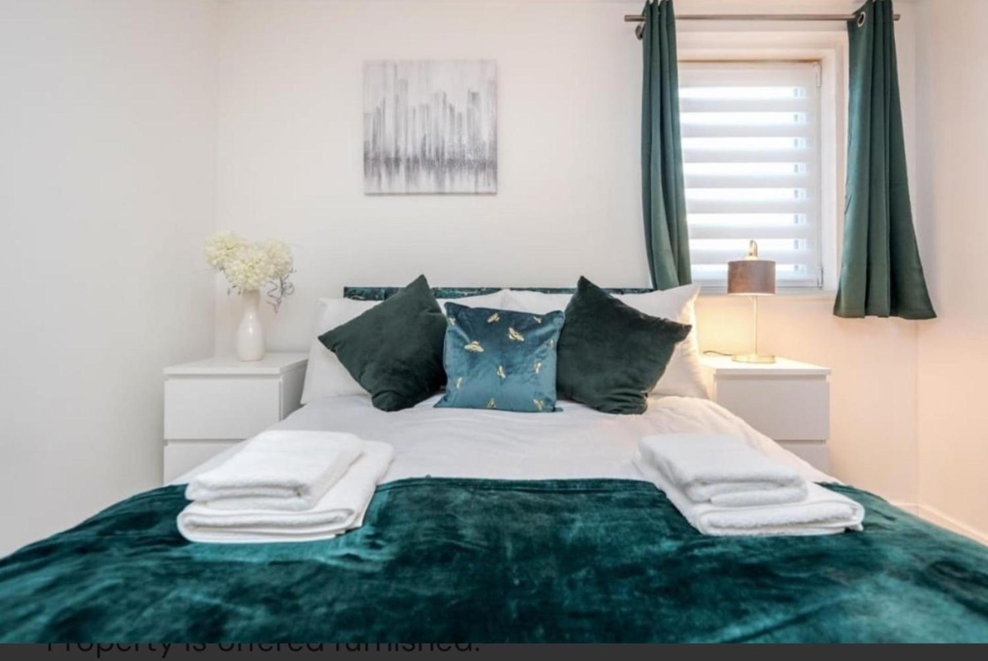 Cosy With River View Apartment